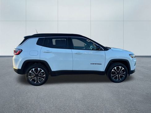 Certified 2023 Jeep Compass Limited image 8