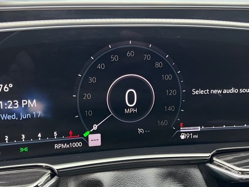 Used 2021 Cadillac Escalade Sport RWD image 46