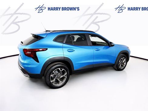 New 2026 Chevrolet Trax LT w/ Driver Confidence Package FWD image 30