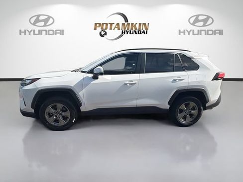 Used 2023 Toyota RAV4 XLE w/ Convenience Package FWD image 8