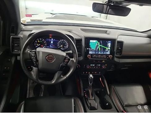 Used 2023 Nissan Frontier PRO-4X AWD/4WD image 4