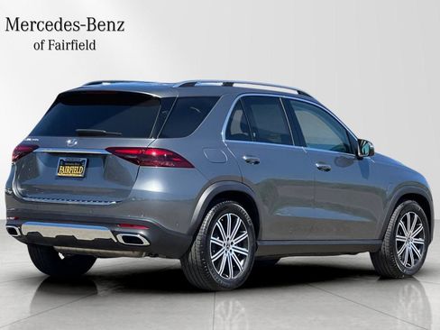 Used 2025 Mercedes-Benz GLE 350 4MATIC image 2