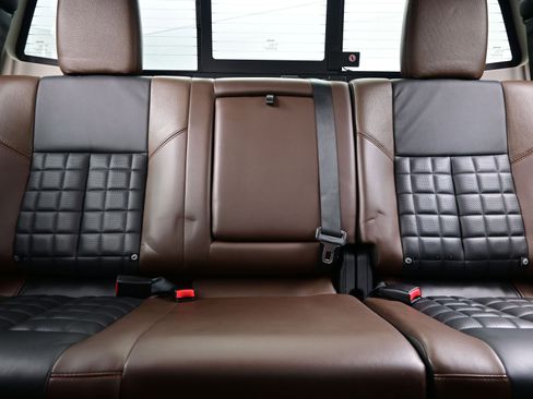 Used 2017 Nissan Titan Platinum Reserve image 16