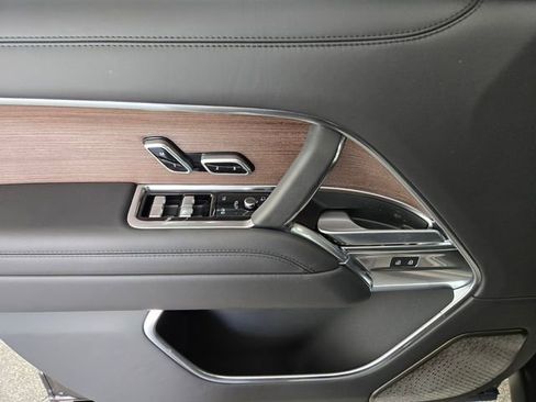 New 2026 Land Rover Range Rover Long Wheelbase Autobiography image 21