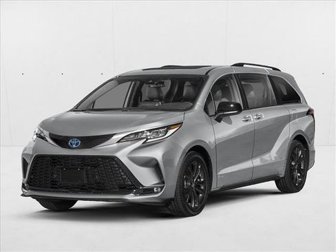 Used 2024 Toyota Sienna XSE FWD image 1
