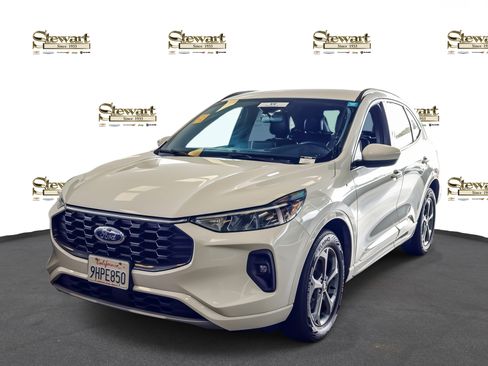 Used 2023 Ford Escape ST-Line Select AWD/4WD image 1