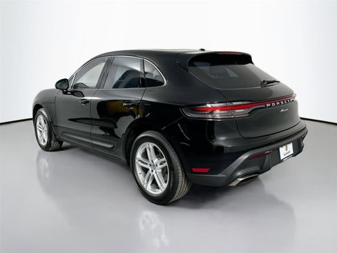 Certified 2024 Porsche Macan AWD/4WD image 3