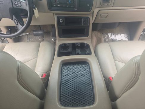 Used 2003 GMC Yukon XL SLT w/ 1SD Preferred Equipment Group RWD image 40