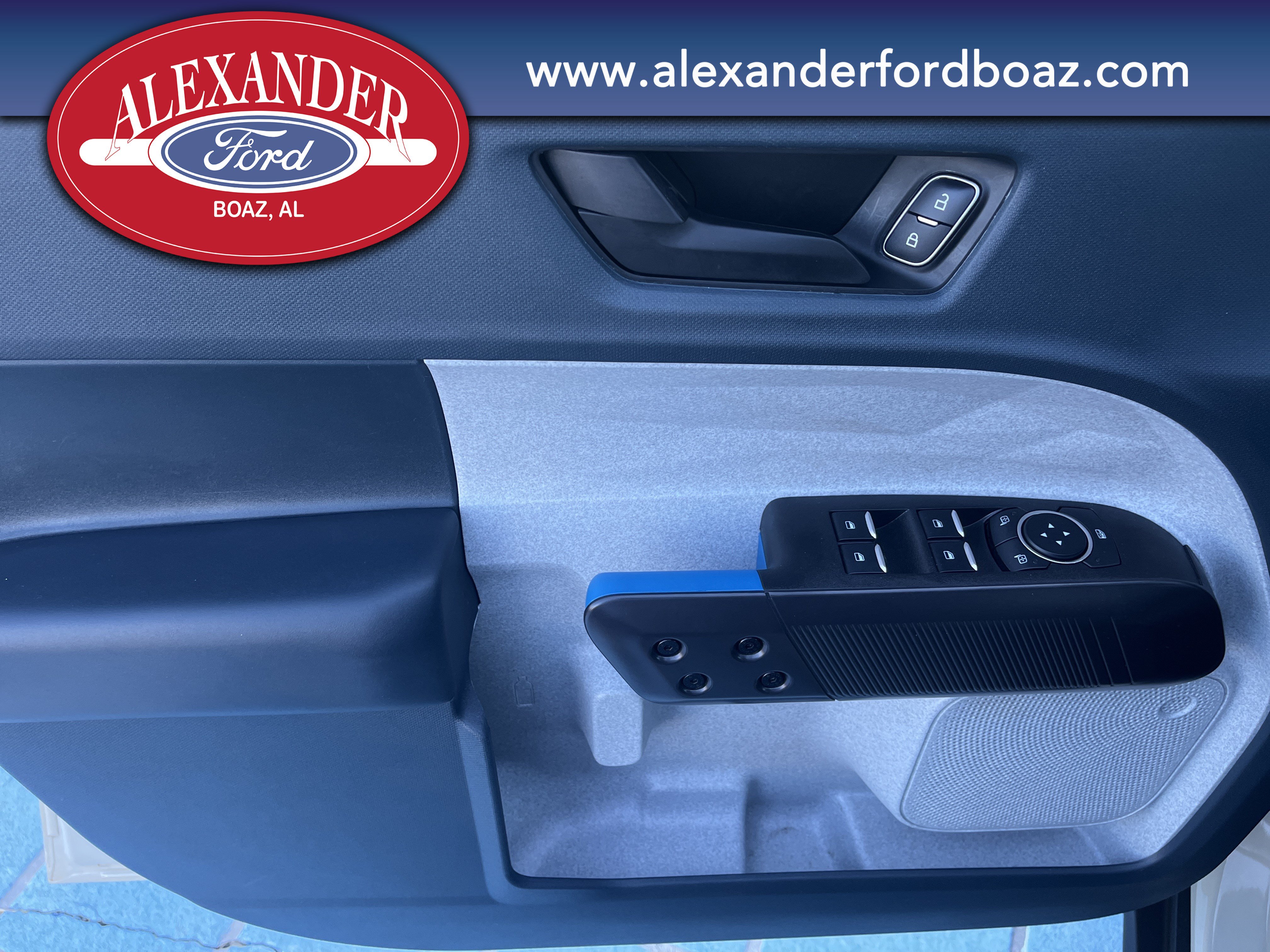Used 2025 Ford Maverick XLT FWD image 12