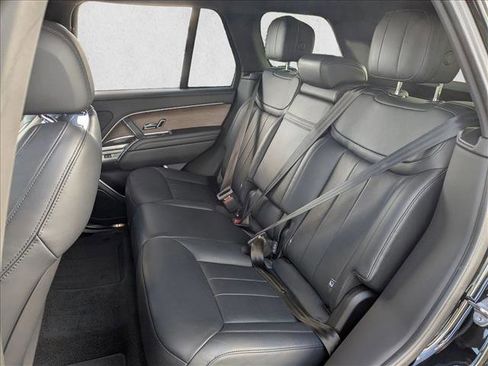Used 2023 Land Rover Range Rover SE image 20