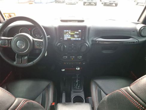 Used 2017 Jeep Wrangler Unlimited Rubicon image 10