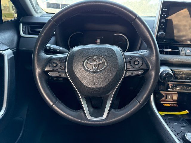 Used 2022 Toyota RAV4 Limited AWD/4WD image 20