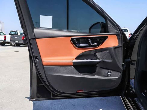 Used 2024 Mercedes-Benz C 300 Sedan image 21