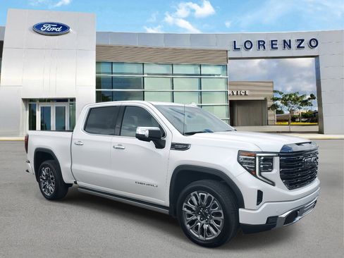 Used 2024 GMC Sierra 1500 Denali Ultimate image 3