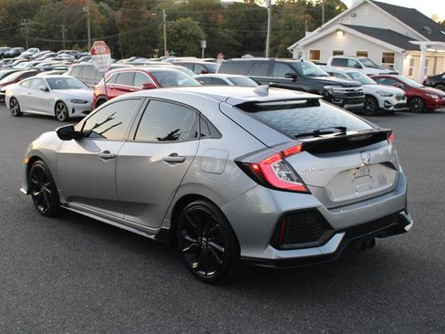 Used 2018 Honda Civic Sport image 6