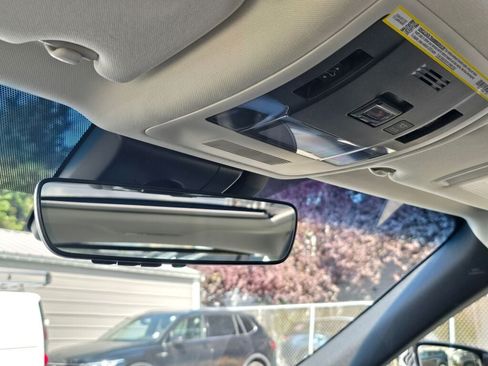 Used 2025 Lexus ES 350 w/ Accessory Package (Z1) FWD image 26