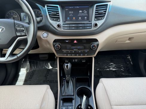 Used 2018 Hyundai Tucson Sport AWD/4WD image 16