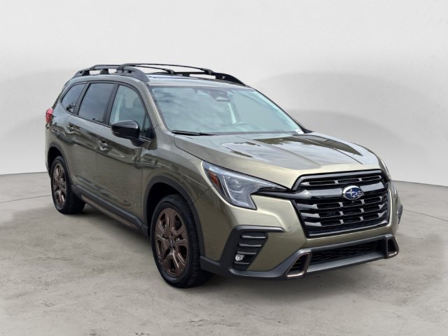 Used 2025 Subaru Ascent Bronze Edition AWD/4WD image 3