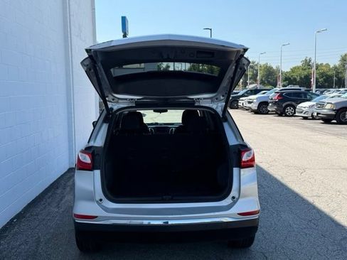 Used 2021 Chevrolet Equinox LT FWD image 9