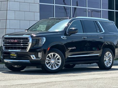 Used 2023 GMC Yukon SLT w/ SLT Premium Package RWD image 8