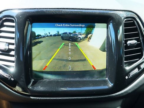 Used 2018 Jeep Compass Limited w/ Navigation Group image 48