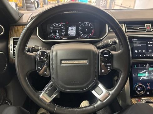 Used 2018 Land Rover Range Rover Supercharged AWD/4WD image 10