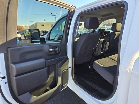 Used 2023 Chevrolet Silverado 2500 W/T w/ WT Convenience Package image 16