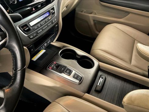 Used 2022 Honda Pilot Special Edition image 18