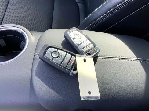 Used 2024 Ford Mustang GT Premium RWD image 11