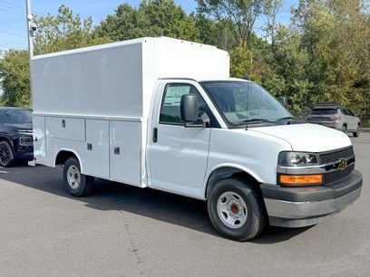 New 2025 Chevrolet Express 3500 w/ Power Convenience Package