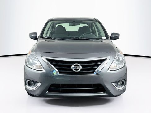 Used 2019 Nissan Versa SV w/ SV Special Edition Package FWD image 2