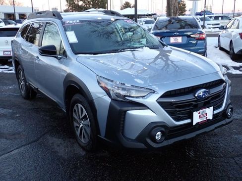 Certified 2025 Subaru Outback Premium w/ Popular Package #1A image 6