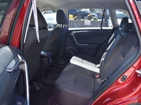 Used 2025 Toyota RAV4 LE image 20