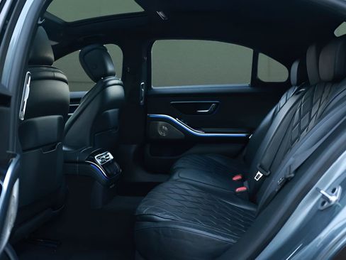 Used 2022 Mercedes-Benz S 500 4MATIC image 12