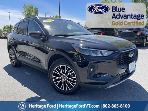 Used 2025 Ford Escape SE FWD image 1