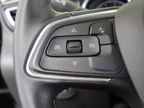 Used 2022 Buick Encore GX Select w/ Sport Touring Package FWD image 25