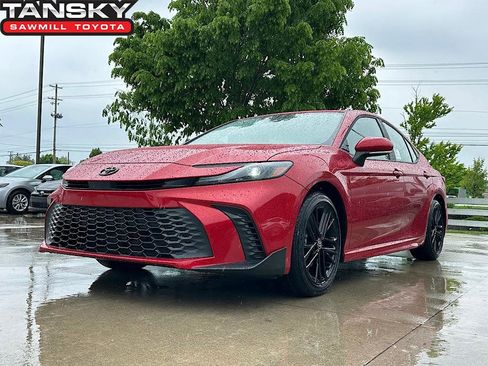 New 2026 Toyota Camry SE FWD image 1