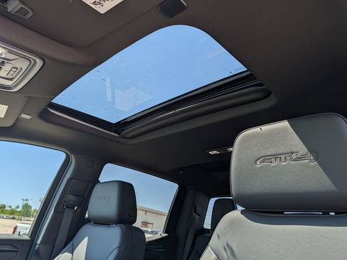 New 2026 GMC Sierra 1500 AT4 w/ AT4 Premium Package AWD/4WD image 33