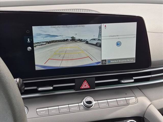Used 2024 Hyundai Elantra SEL FWD image 14