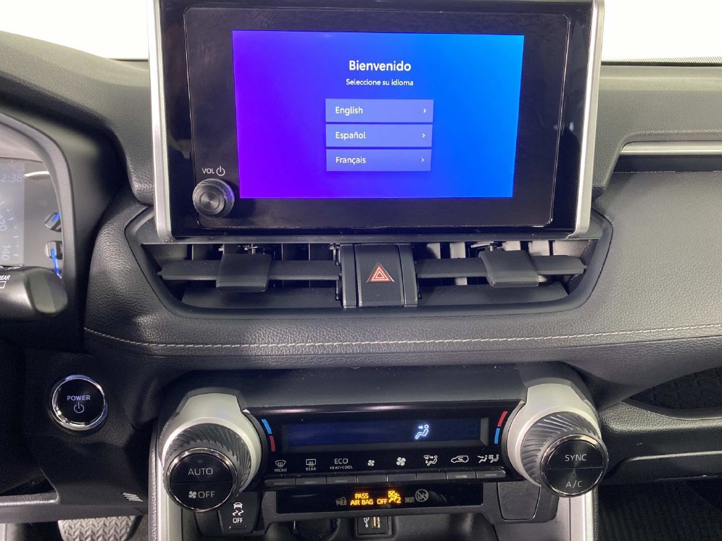 Used 2024 Toyota RAV4 XLE AWD/4WD image 18
