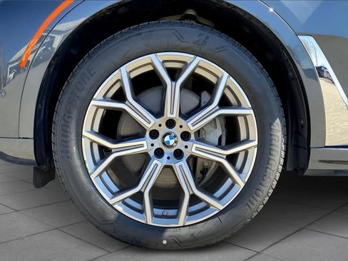 Used 2019 BMW X7 xDrive40i w/ Premium Package image 10