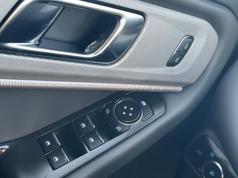 New 2026 Ford Explorer Active w/ Active Comfort Package image 28