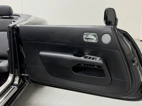 Used 2017 Rolls-Royce Dawn RWD image 31