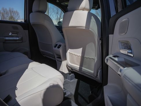 New 2026 Mercedes-Benz GLB 250 4MATIC image 28