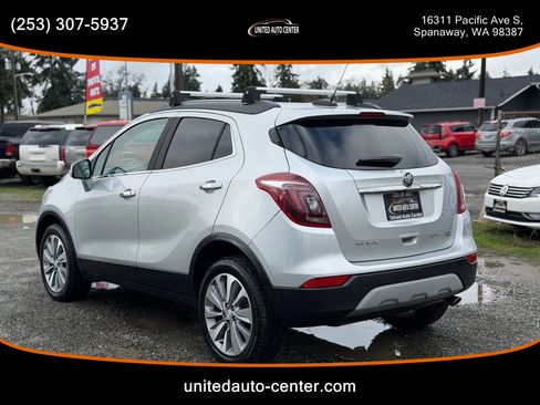 Used 2018 Buick Encore Preferred image 2