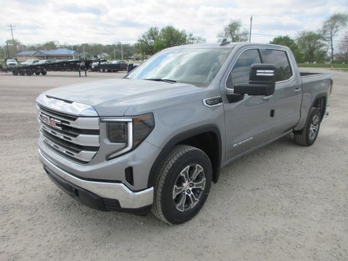 New 2026 GMC Sierra 1500 SLE w/ Max Trailering Package AWD/4WD image 9