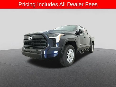 New 2026 Toyota Tundra SR5 AWD/4WD image 31
