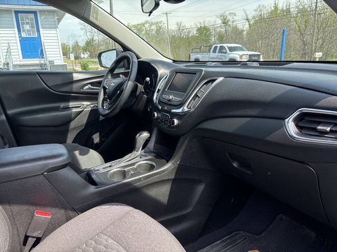 Used 2021 Chevrolet Equinox LT FWD image 18