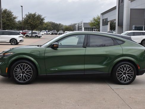 Certified 2025 Ford Mustang Mach-E Premium image 12