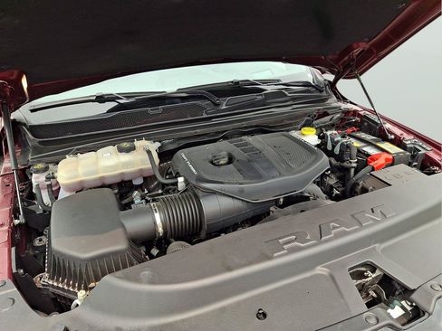 Used 2025 RAM 1500 Limited AWD/4WD image 25